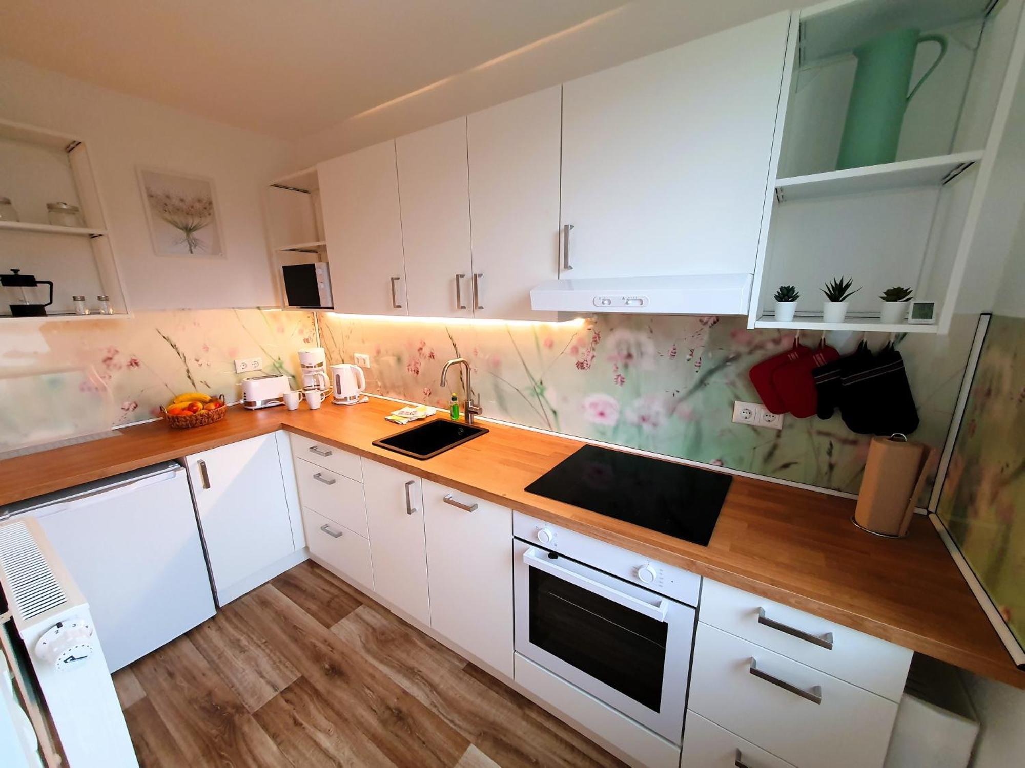 Radfreundliches Wohlfuehl-Apartment Mit Terrasse Und Parkplatz - Fewo Woody 什未林 外观 照片